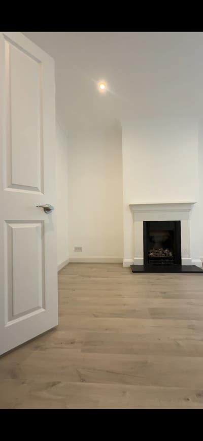 Spacious Room near Town centre! Main Photo
