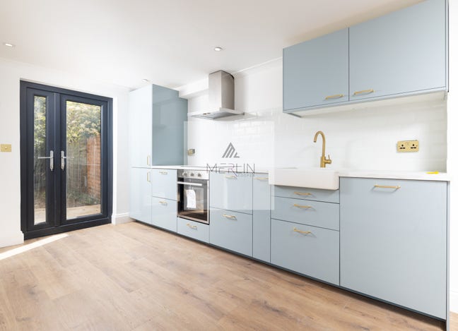 2 Bed /Garden Flat In E7 Main Photo