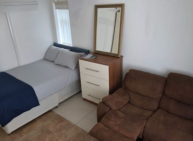 Spacious Room All Bills Inc-Stretford-M32 Main Photo