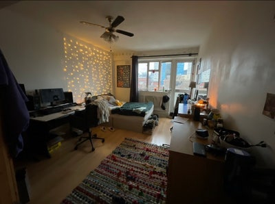 Very big double room with private balcony Main Photo