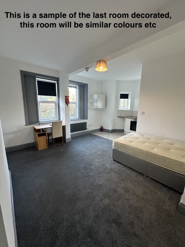 Fully Self-Contained Studio with Private Kitchenet Main Photo