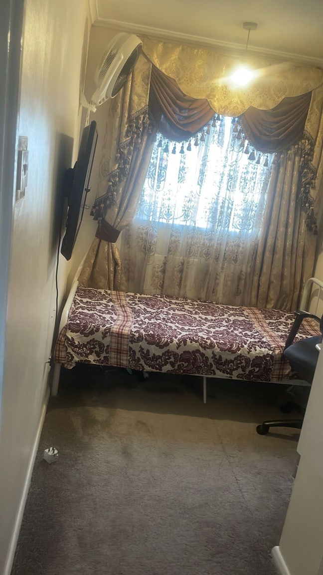 Room for rent in Romford All bills included Main Photo