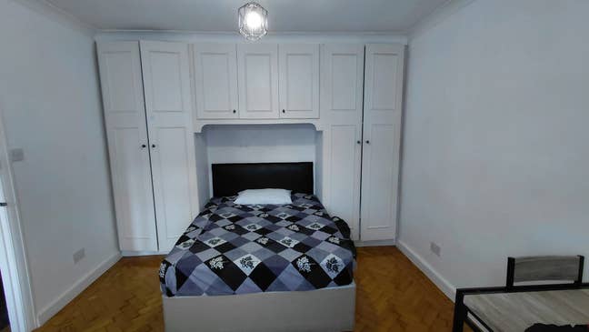 Room for Rent Main Photo