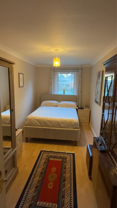 Double Bedroom in Barnet N14 Main Photo