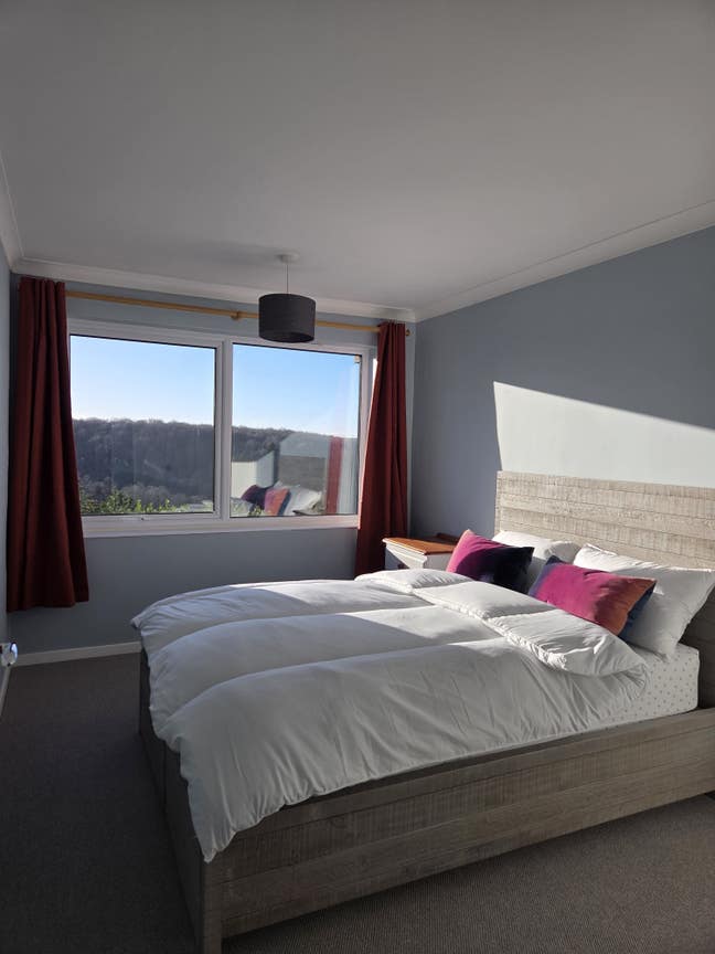 Spacious Double Room to Rent  Main Photo