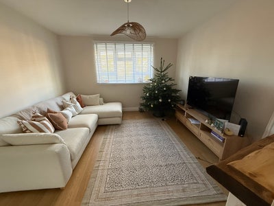 Double Room in Renovated Flat Blackheath Village  Main Photo