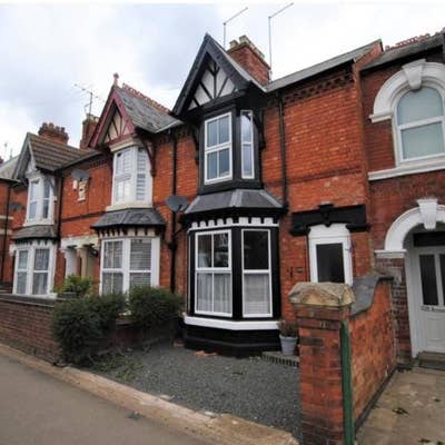 Two Spacious Double Rooms to Rent- Available Now Main Photo