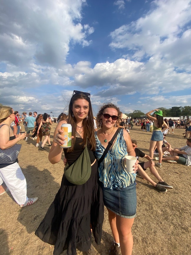 Looking for double room! Main Photo