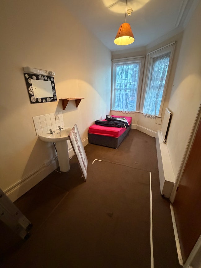 Cheap rooms in great accommodation!  Boscombe Main Photo