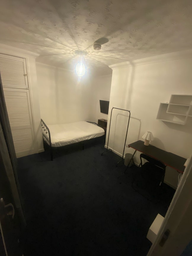 Rooms cb1 Main Photo