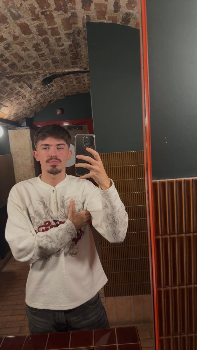 looking for flat/flatmate Main Photo