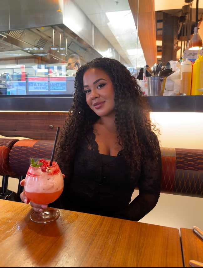 Looking for a room/housemates  Main Photo