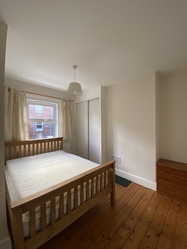 Newly renovated double room in Heavitree Main Photo