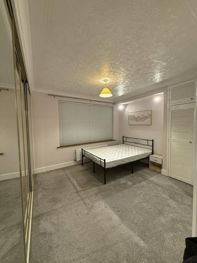 Room to RentGillingham Ideal for NHS professionals Main Photo