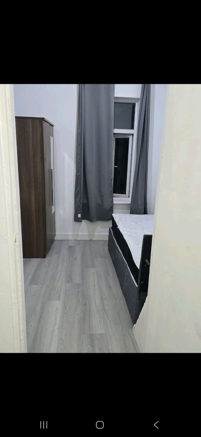 Room for rent Main Photo