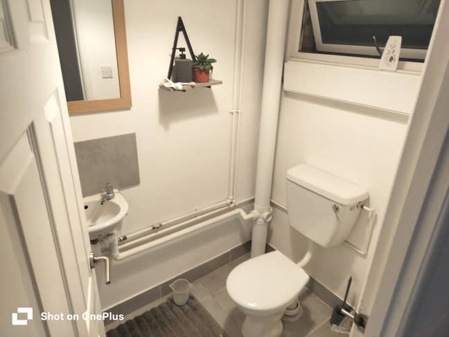 Large double room to rent in IP33 Main Photo