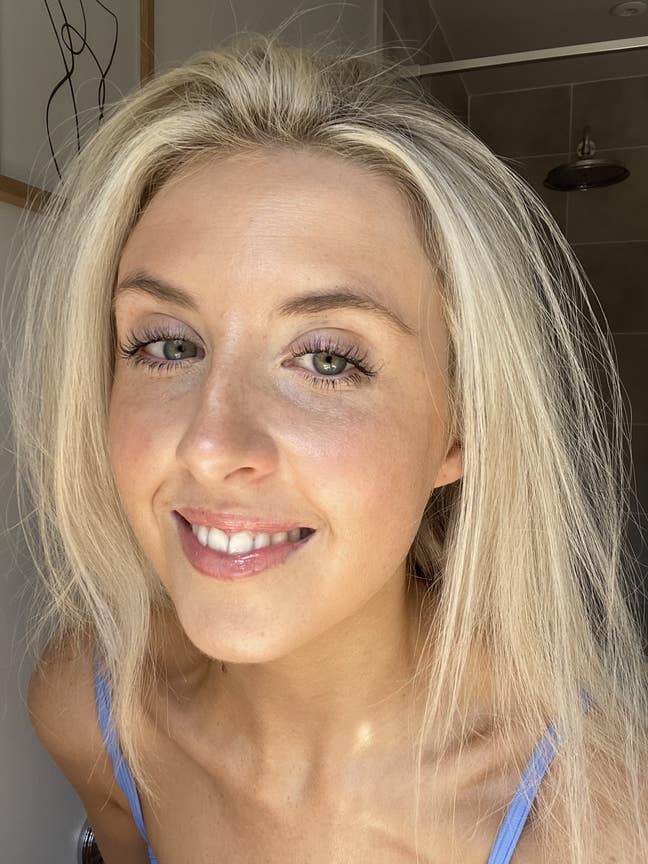 Professional Female seeks a single or double room Main Photo