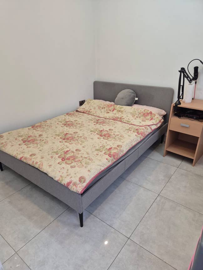 Ensuit available for females  Main Photo