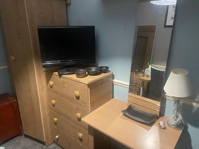 Nice Single Room in Zone 2 Main Photo