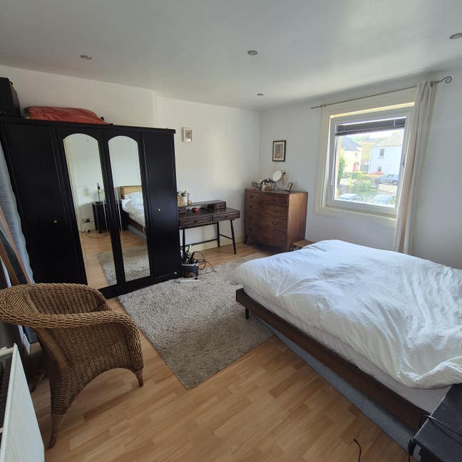 Large room for rent in beautiful South Queensferry Main Photo