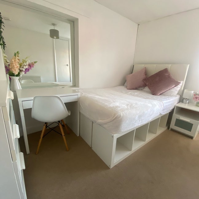  Double Room 🏡Available Now  Main Photo