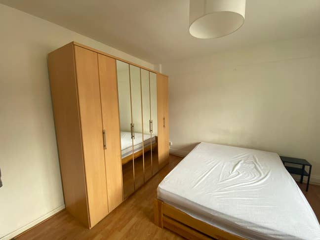 Large 3-Bed Flat, Excellent Location, King's Cross Main Photo