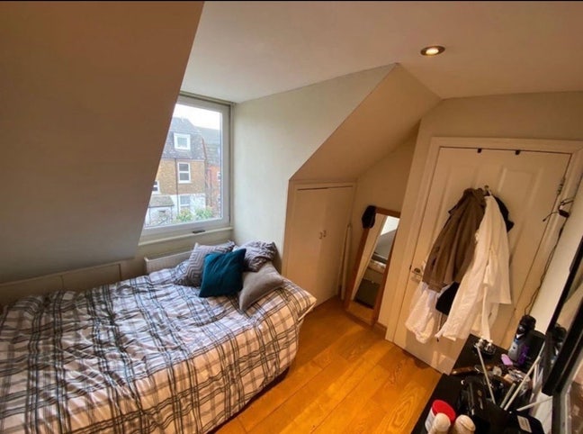 Bright room & friendly house in Acton Central (W3) Main Photo