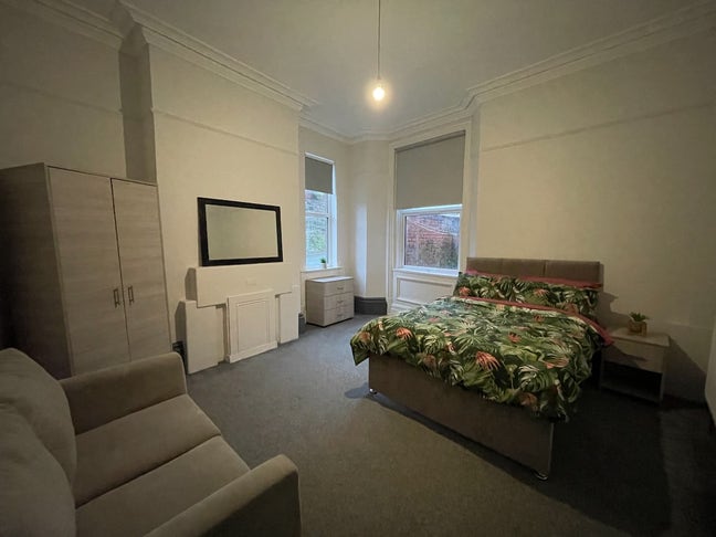 🚂 Double Rm V.Close to station, North Cliff St. Main Photo