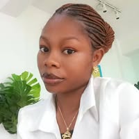 30 year old Female seeks a single or double room Main Photo