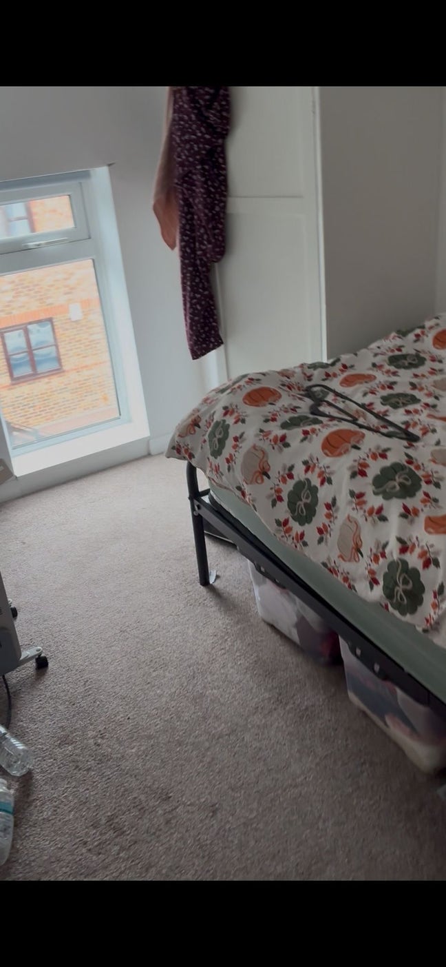 Single Room Available for Rent Main Photo