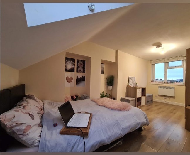 🏠Cozy Double Room🏠 E7  Main Photo