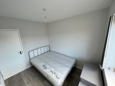 Double Room in CV3 💯 Bills included ✅ Main Photo