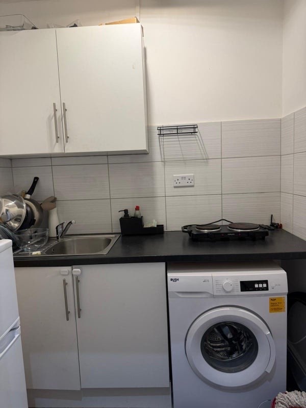 ✨ 🏠 Studio Flat to Let in Cricklewood  Main Photo