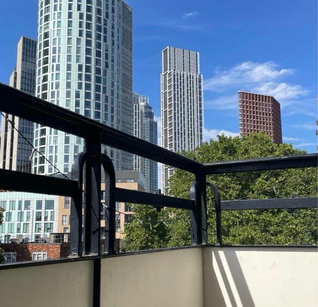 One Double Room - bills inc – London (Nine Elms). Main Photo