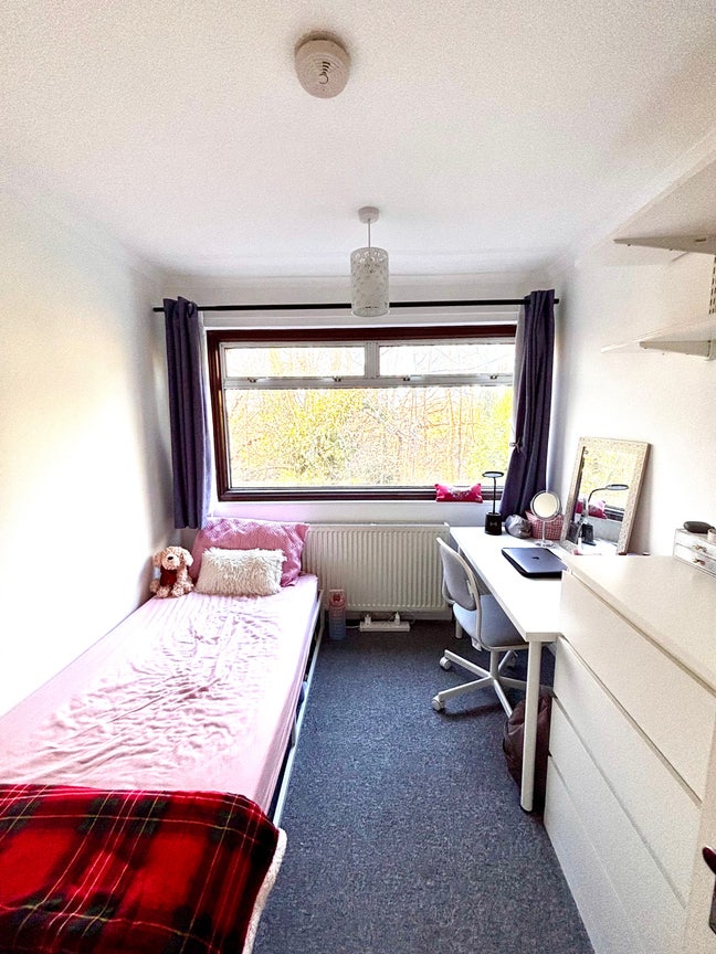 Immediate Room Takeover – Bills Included  Main Photo