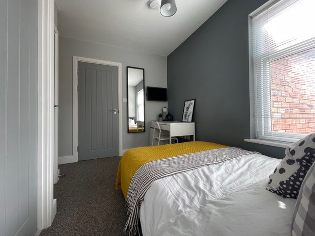 Professional Houseshare - Double en-suite Main Photo