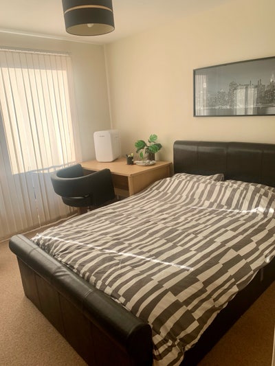 Cheaper and nicer than a budget hotel .  Main Photo