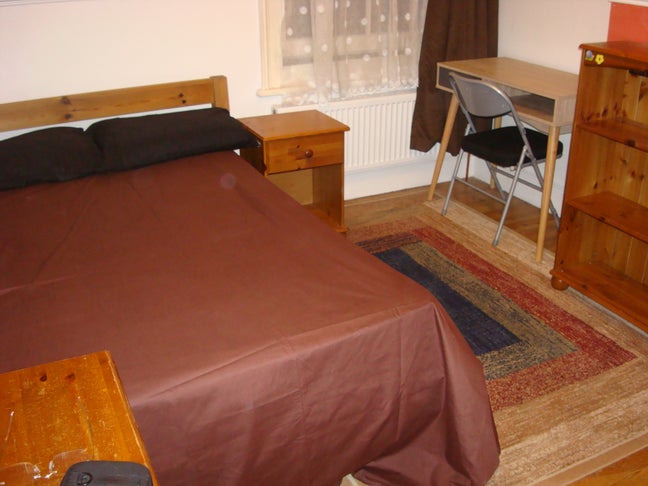 Double Room - Wood Green Main Photo
