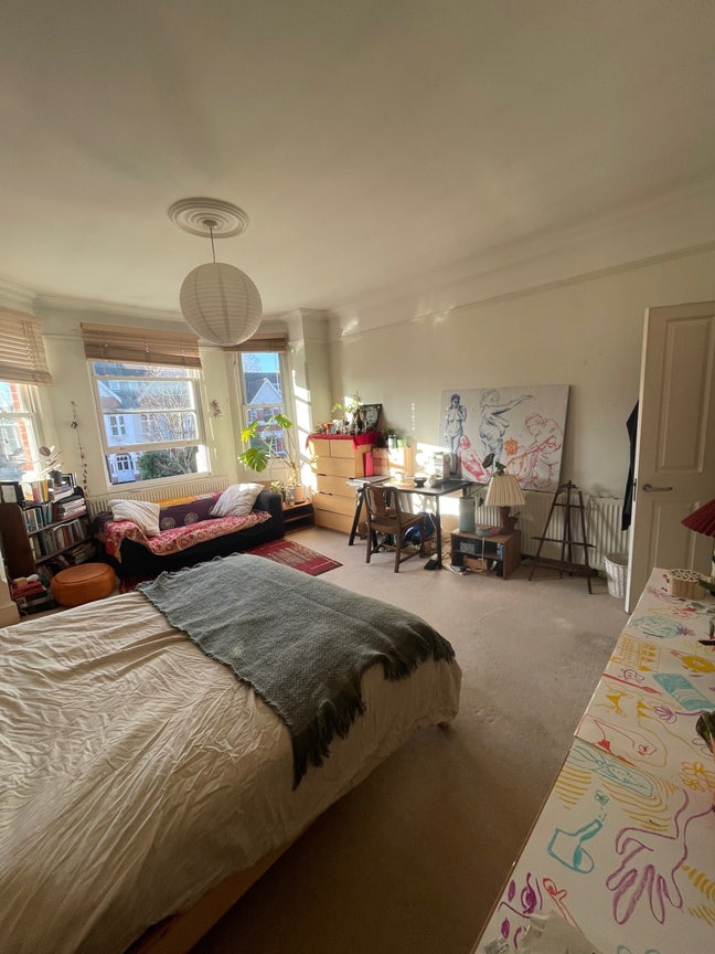 Bright Double bedroom in Acton  Main Photo