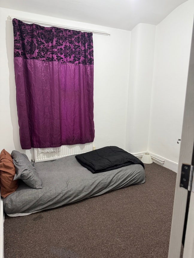 Room Available | 20 Feb-07 March (Short Term)  Main Photo