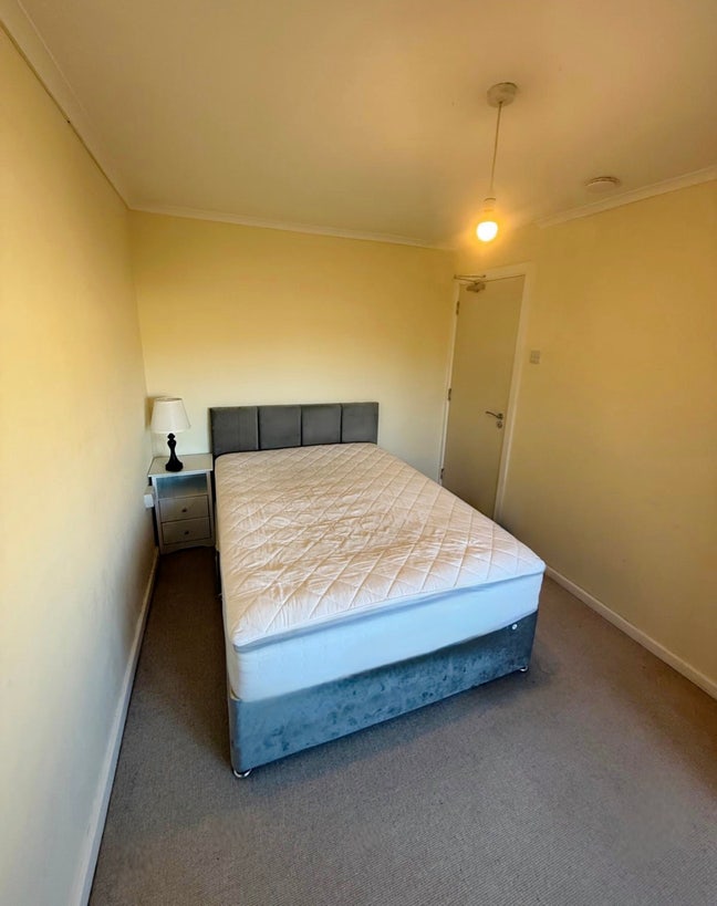 Bright Double Room to Rent in Nuns Way, Cambridge  Main Photo