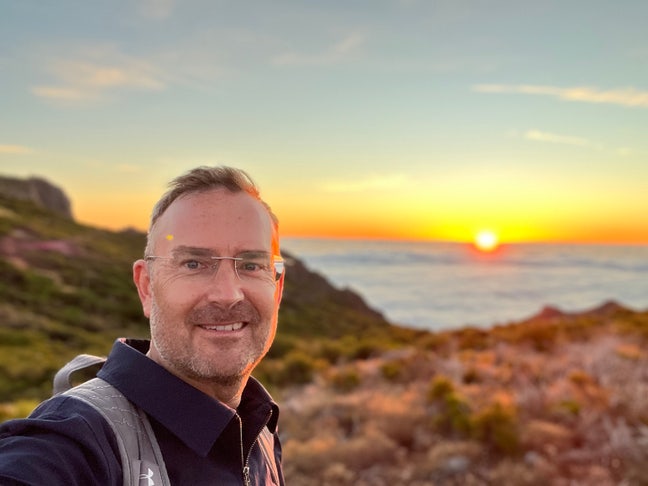 Professional looking for House Share Main Photo