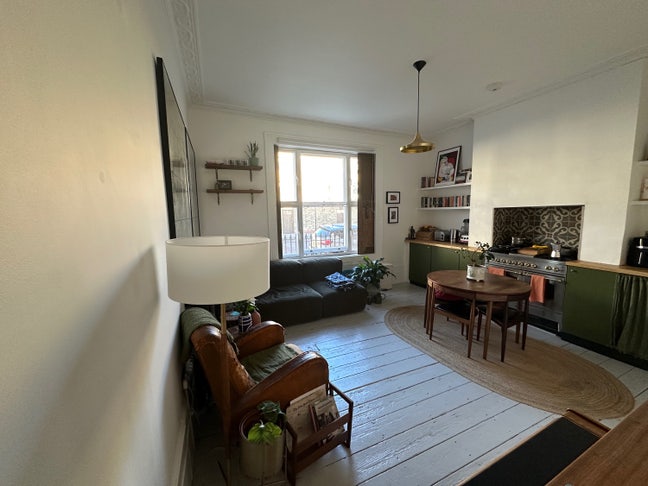 Beautiful one-bedroom flat in leafy Islington Main Photo