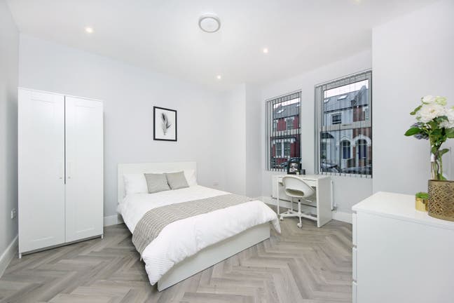 Bright Lagre Room in Modern New House Willesden Main Photo