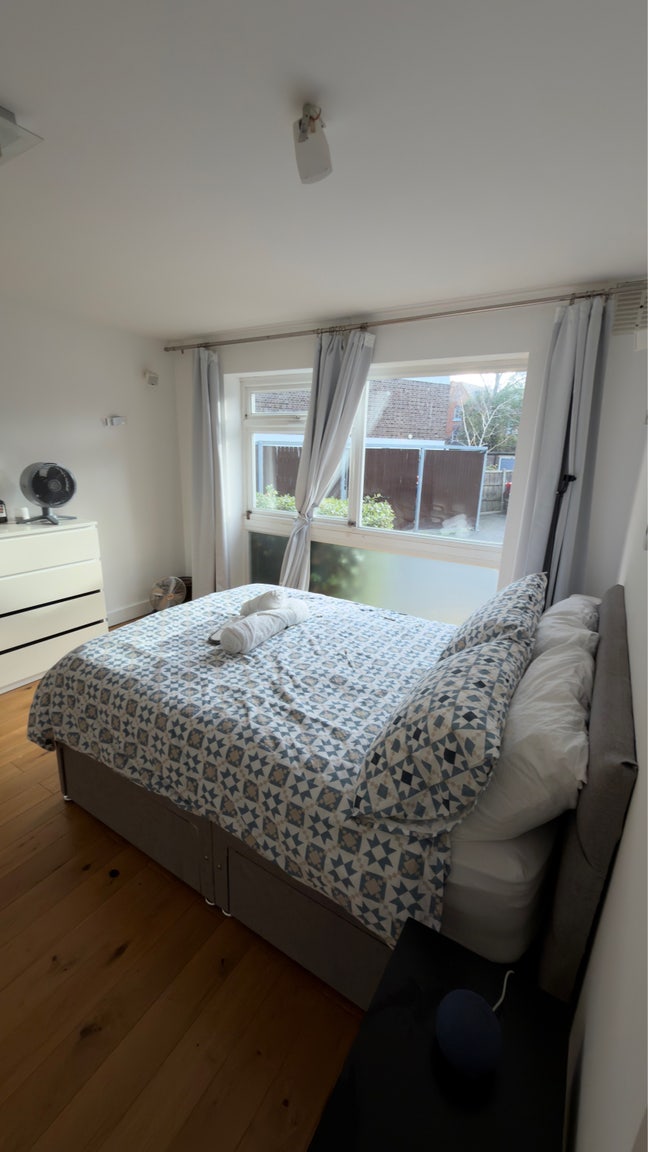 Room for rent short term  Main Photo