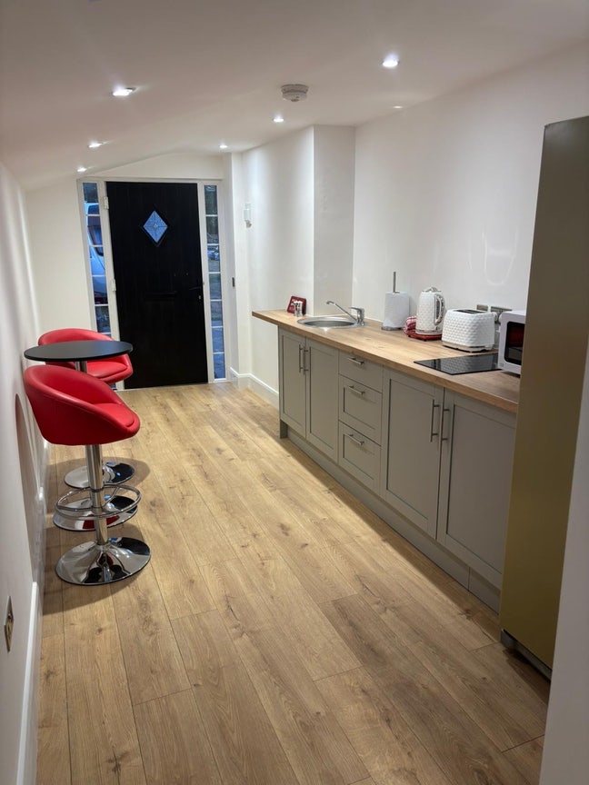 Independent apartment Main Photo