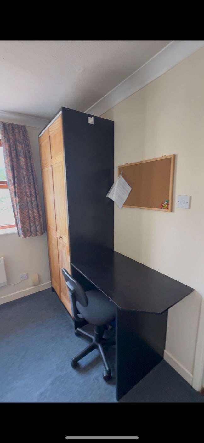 2 Double Bedrooms Available | House in Exeter Main Photo