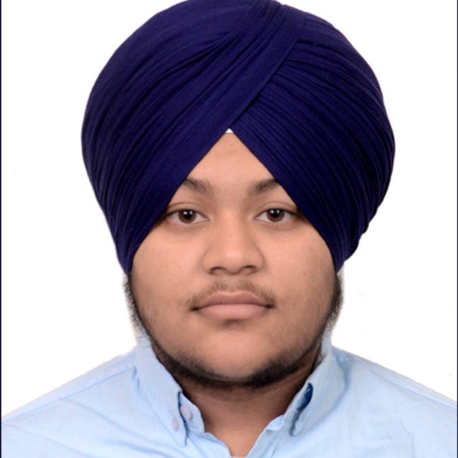 student looking for nice and quiet place to share Main Photo