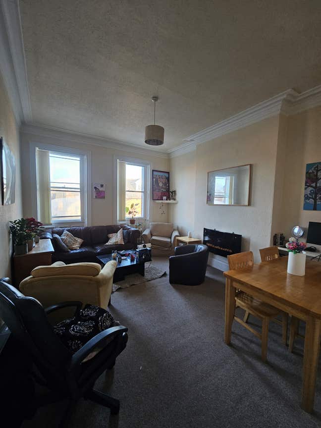 Cozy double room in Jesmond available Main Photo