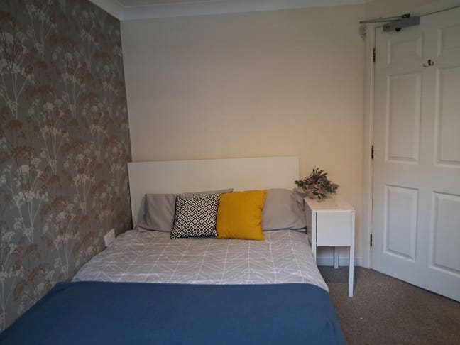 1 Double room Central Ashford Main Photo